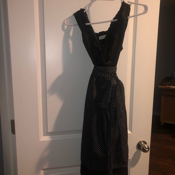 Assorted dirndls for quick reference - Picture 7 of 8